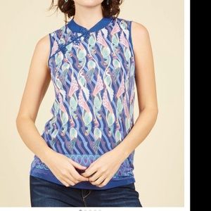 Everyday Imaginative Sleeveless Top - Size XL